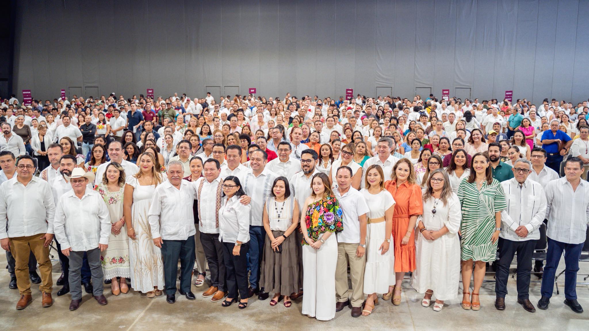 Reconocimiento a las trabajadoras y trabajadores del Gobierno de Yucatán