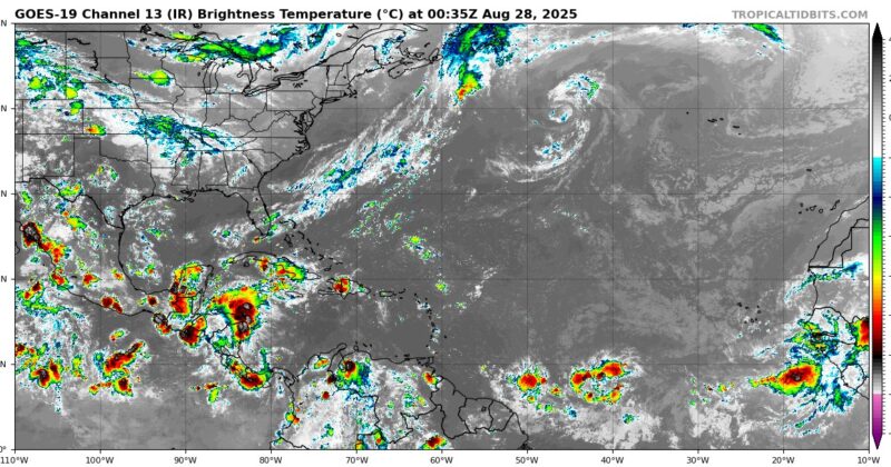 Gobierno y ciencia, aliados en la prevención de desastres por huracanes 