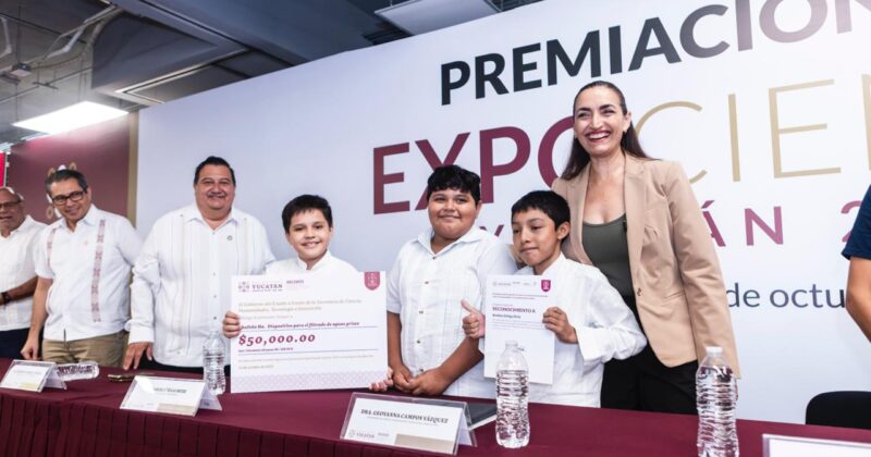 Premian a proyectos ganadores de ExpoCiencias Yucatán 2025