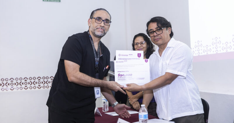 Premian la excelencia científica en Yucatán
