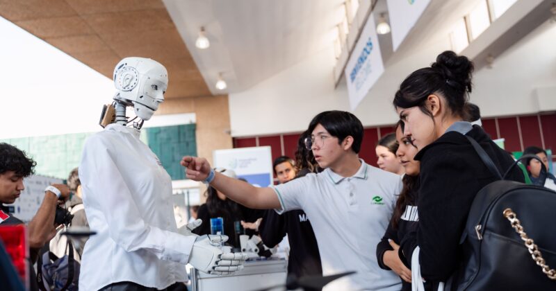 Secihti consolida su primer año con programas de ciencia, divulgación y movilidad 
